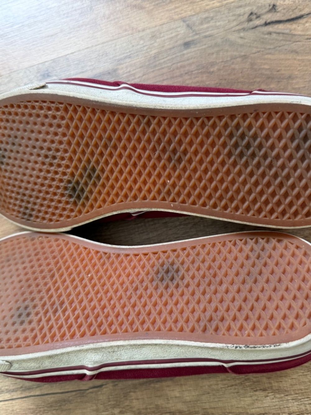 Vans - Picture 3 of 4